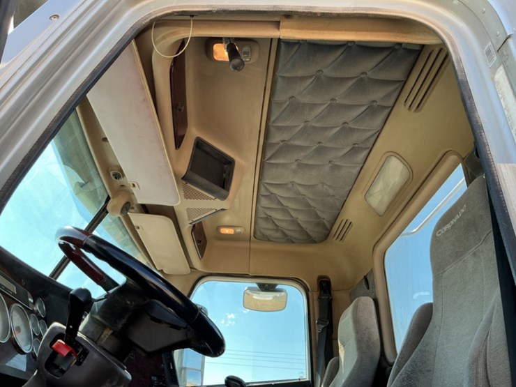 2013-freightliner-coronado-122-sd-image-20