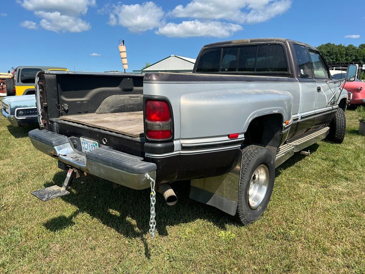 1997-dodge-ram-3500-image-4
