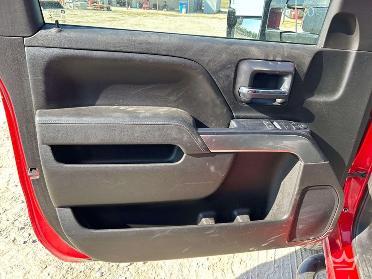 2016-chevrolet-c3500-image-9