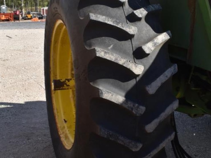 john-deere-4430-image-7