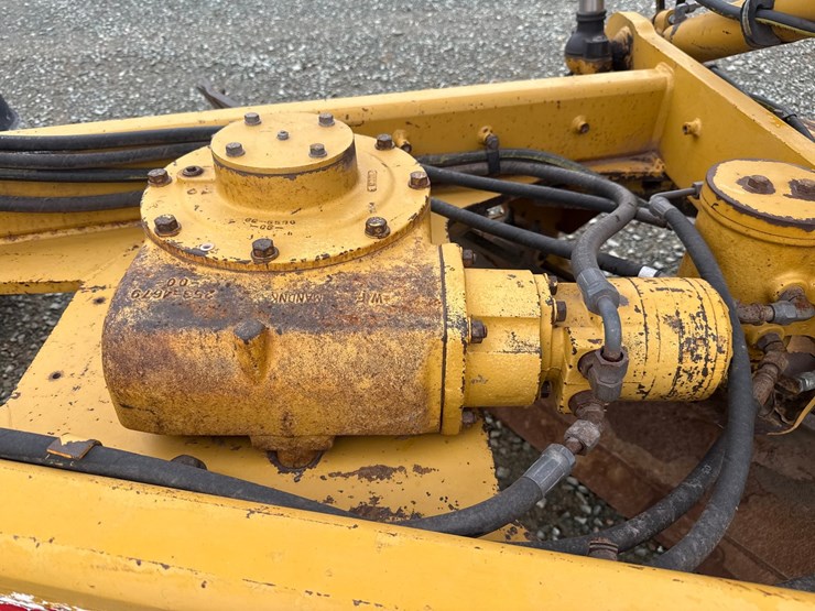 caterpillar-160m-awd-image-103