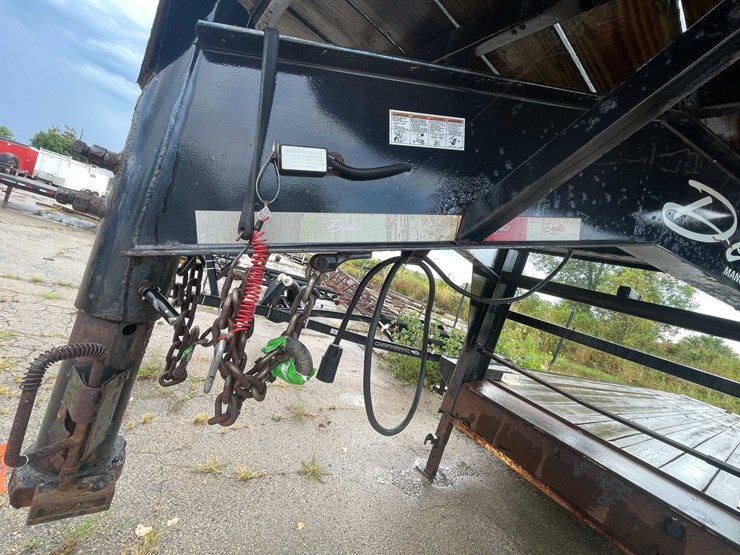 #10501-•-2016-delta-gooseneck-flatbed-(has-wi-title)-image-25