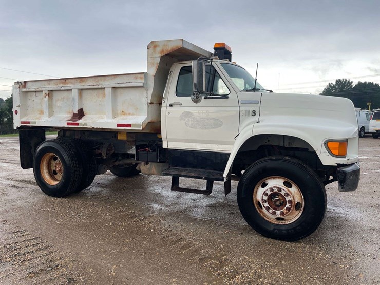 1997-ford-f800-image-5