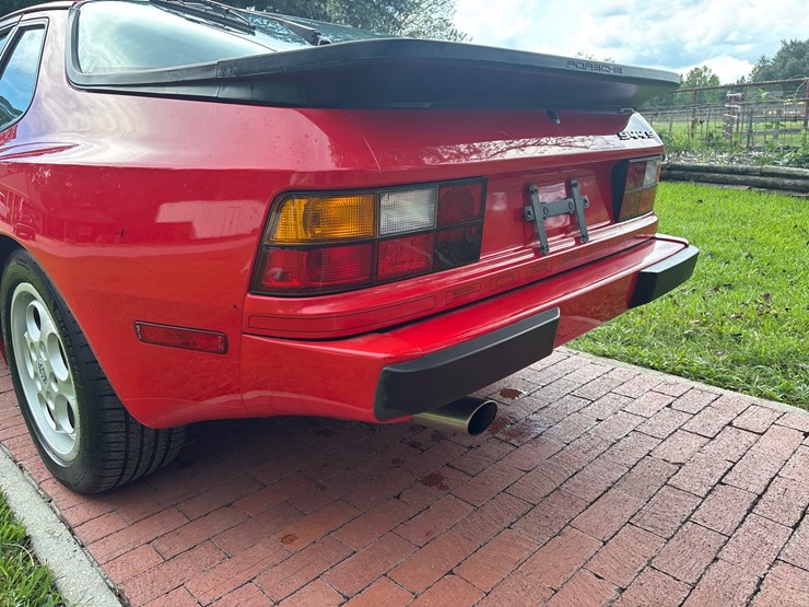 #152-•-offered-at-no-reserve-|-1987-porsche-944-image-5