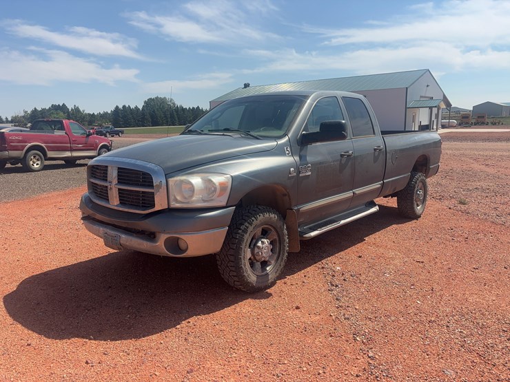 2006-dodge-3500-image-1