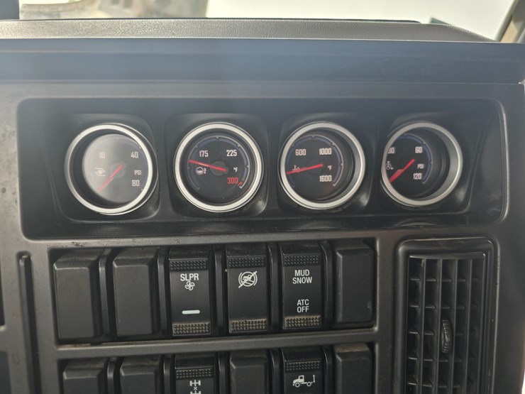 #25251-•-2020-mack-anthem-semi-sleeper-truck-image-52