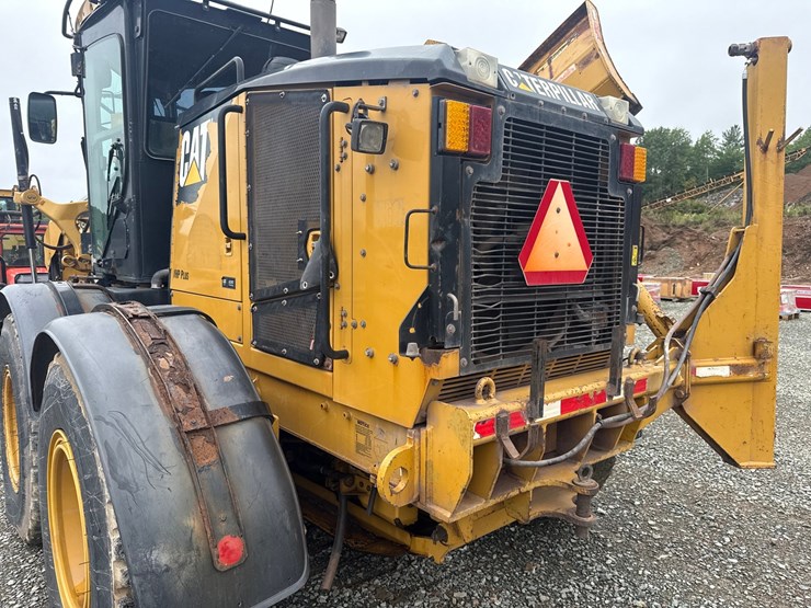 caterpillar-160m-awd-image-69