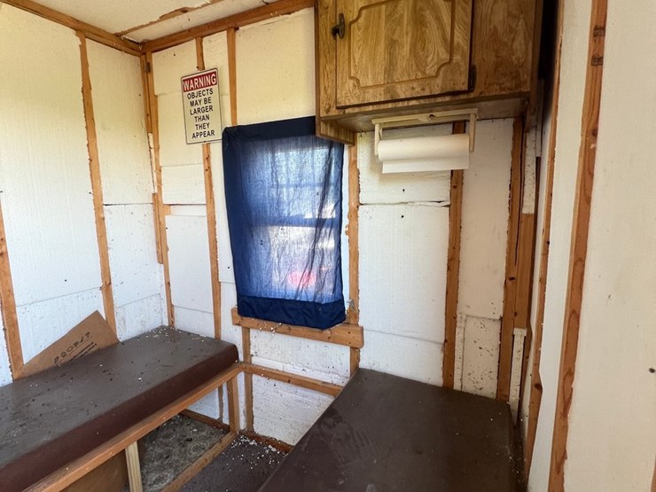 #5711-•-ice-shack-on-wheels-image-9