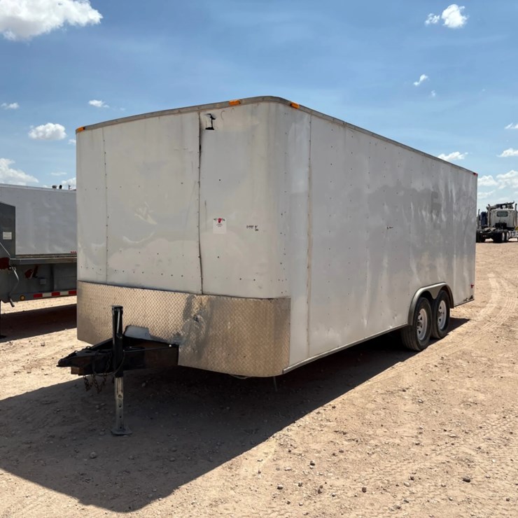 2010 HAULMARK 20’ X 100” T/A BUMPER PULL ENCLOSED TRAILER