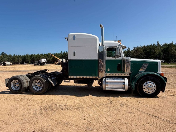 2005-peterbilt-379-image-6