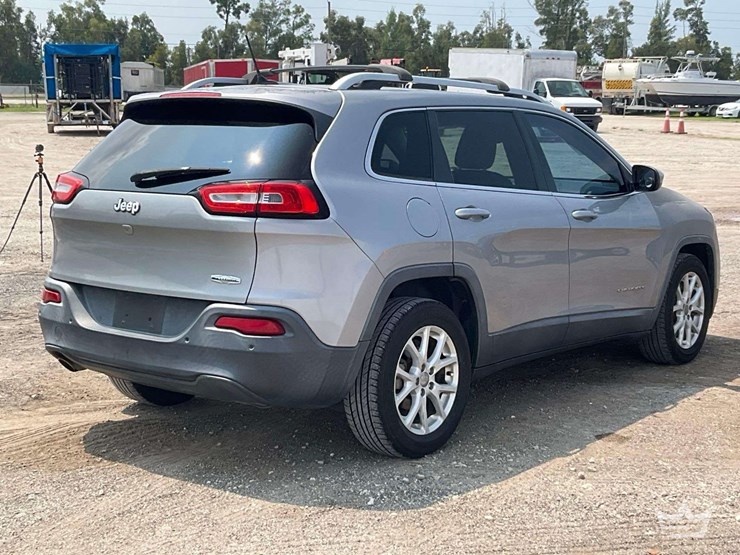 2015-jeep-cherokee-image-3