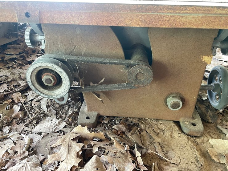 #1644-•-powercraft-vintage-belt-driven-table-saw-image-4