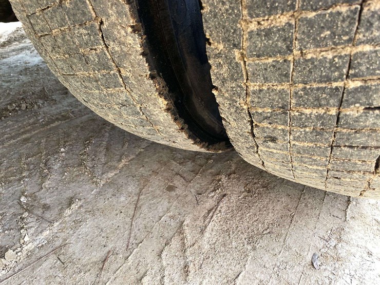 2012-ford-f550-image-22