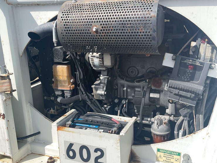 2012-sdp-ez-hauler-5500-image-16