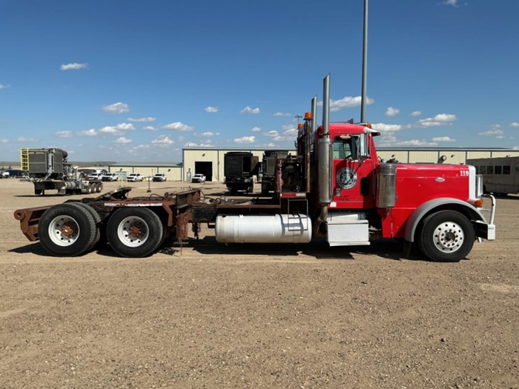 1996-peterbilt-379-image-4