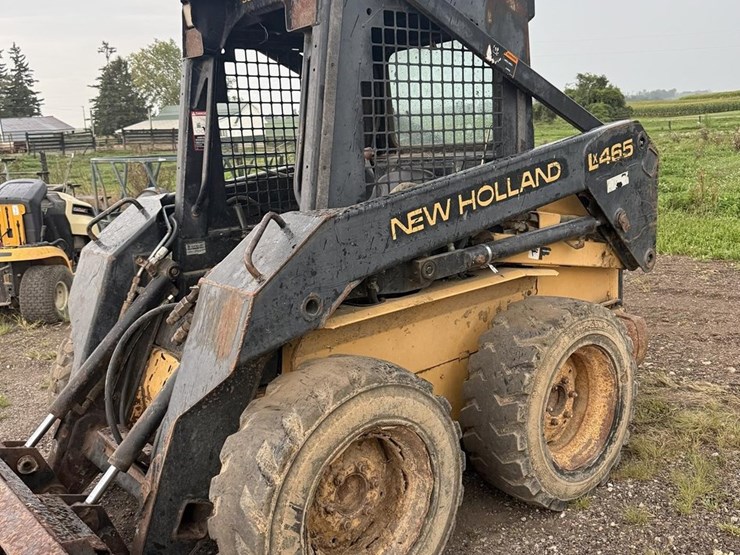 new-holland-lx465-image-2