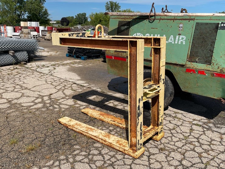 #10536-•-heavy-duty-pallet-fork-attachment-image-1