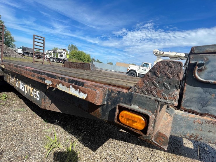 #10507-•-houle-dove-tail-trailer-(no-title)-image-24
