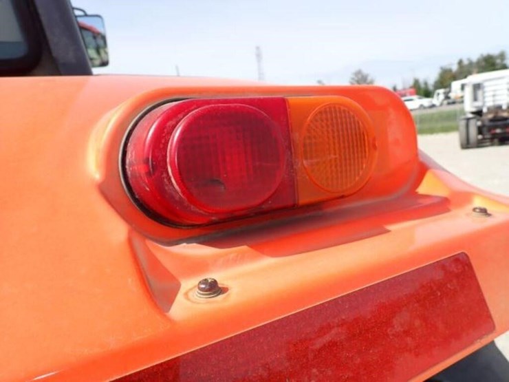 2009-kubota-m135x-image-46
