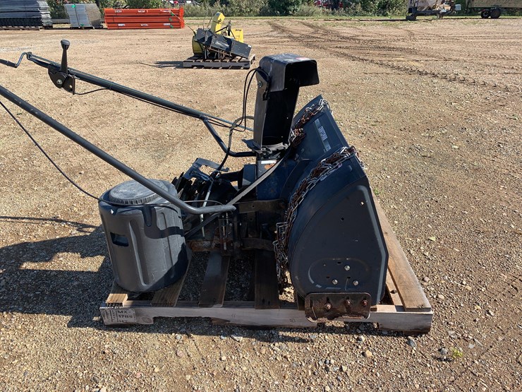 craftsman-snow-thrower-image-4