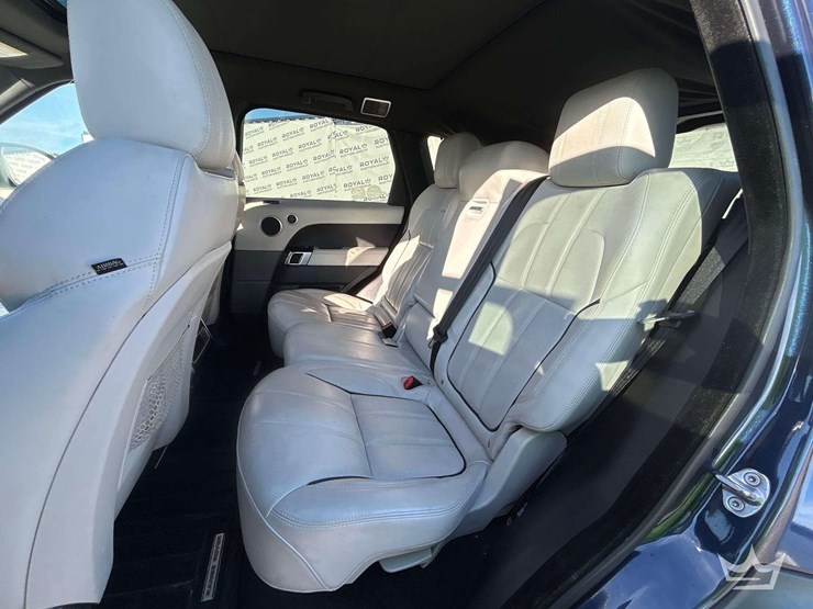 2016-land-rover-range-rover-sport-image-22