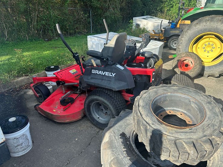 gravely-m-6-72”-zero-turn-mower,-image-1
