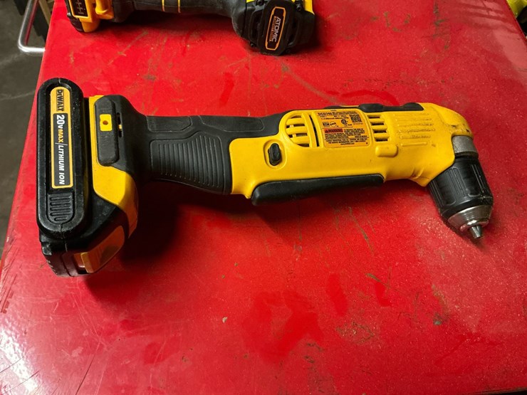 #100-•-dewalt-20v-max-brushless-power-tool-lot-with-batteries-&-ryobi-bit-set-image-8
