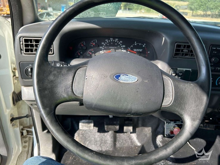 2008-ford-f750-image-14
