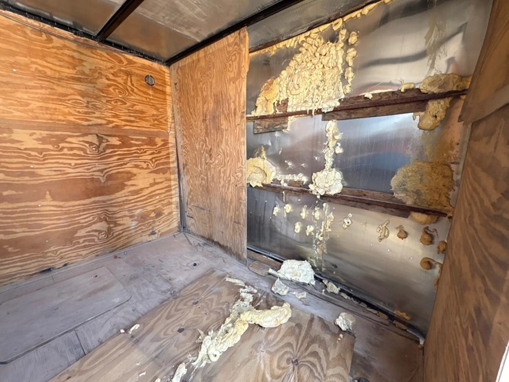 2010-haulmark-20’-x-100”-t/a-bumper-pull-enclosed-trailer-image-8