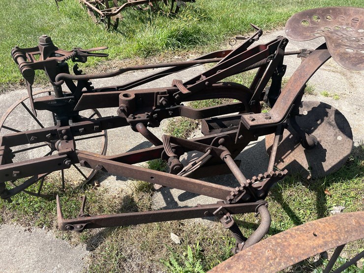 #1623-•-vintage-moldboard-plow-image-7