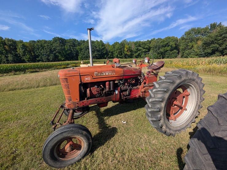 #119-•-farmall-md-image-2