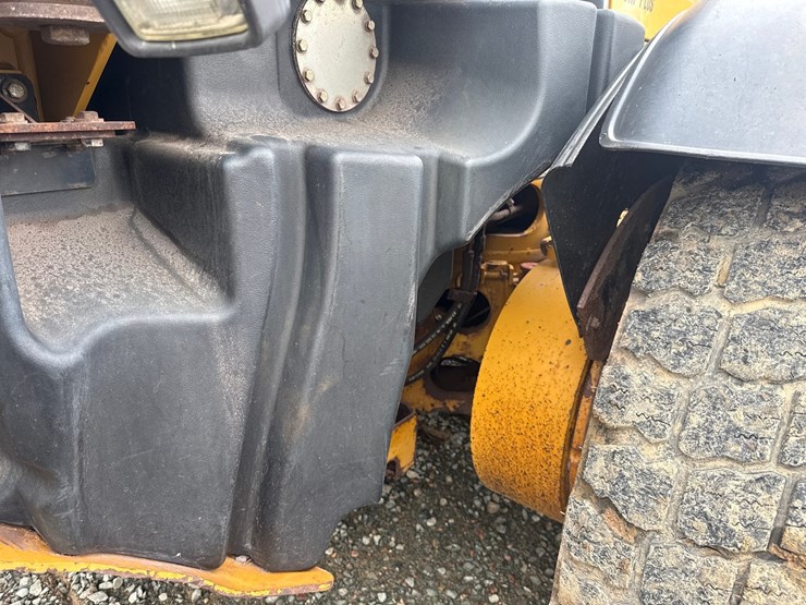 caterpillar-160m-awd-image-87