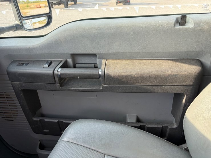 #247-•-2016-ford-xl-f-250-service-truck-image-20