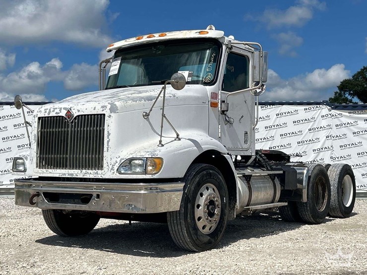 2006-international-9200i-image-1