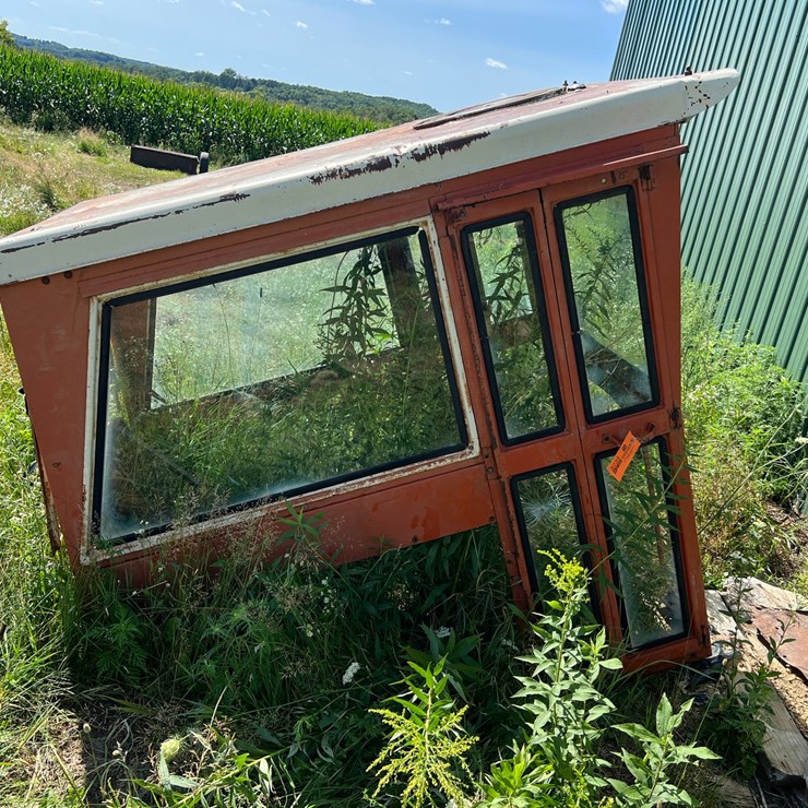 #5735 • Tractor Cab