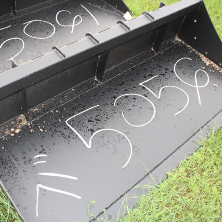#5056 • 71'' skid steer bucket