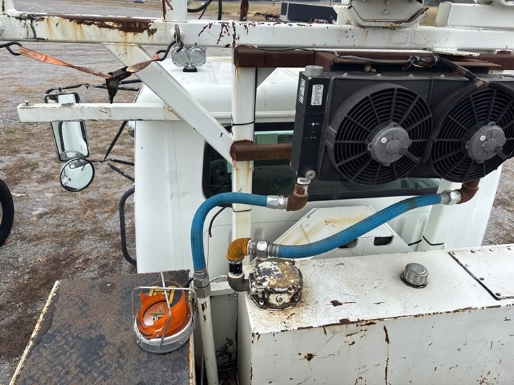 2000-international-4900-image-25