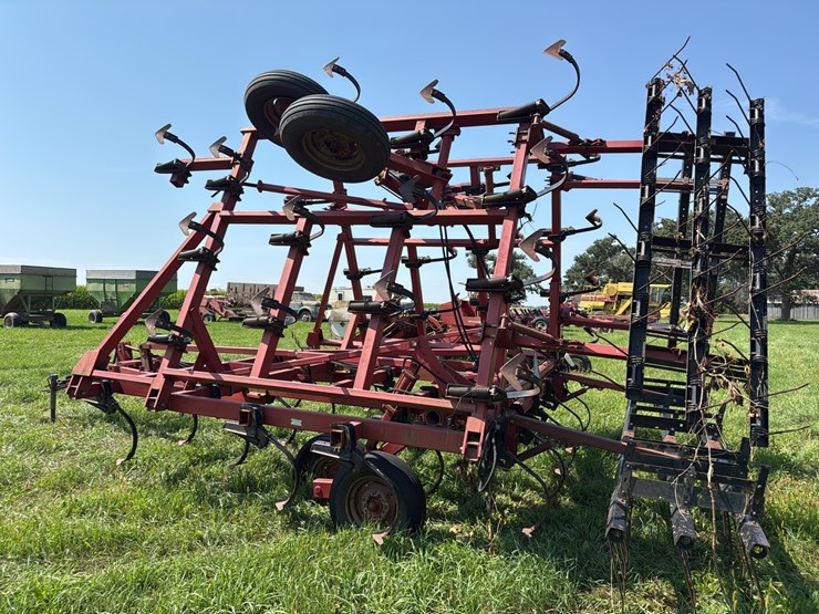 case-ih-4800-image-5