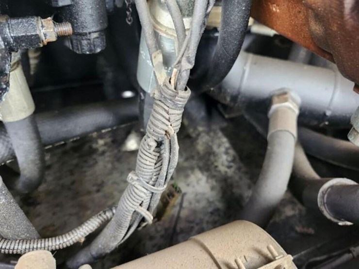 2011-liebherr-l586-image-37