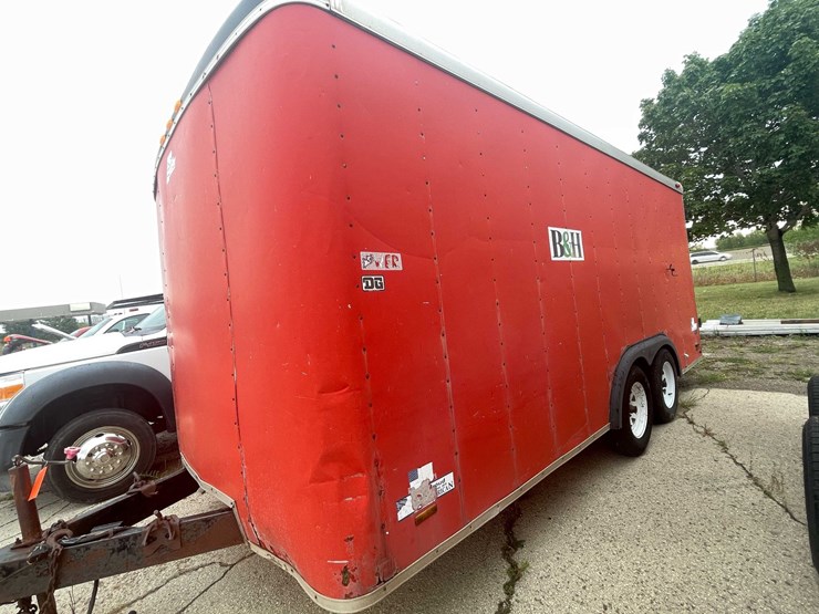 #10496-•-pace-enclosed-trailer-(has-wi-title)-image-9