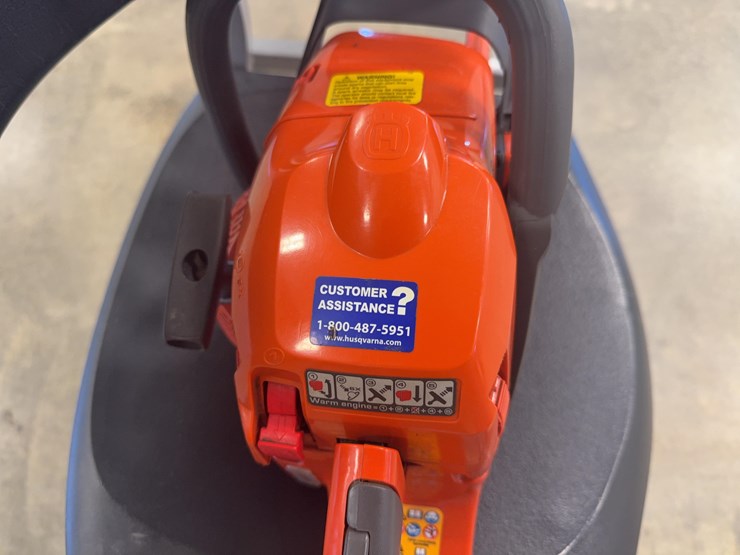 husqvarna-chainsaw-image-3