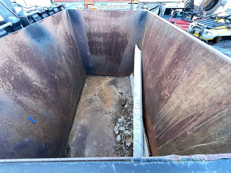 #9139-•-3-yard-dumpster-(03)-image-5