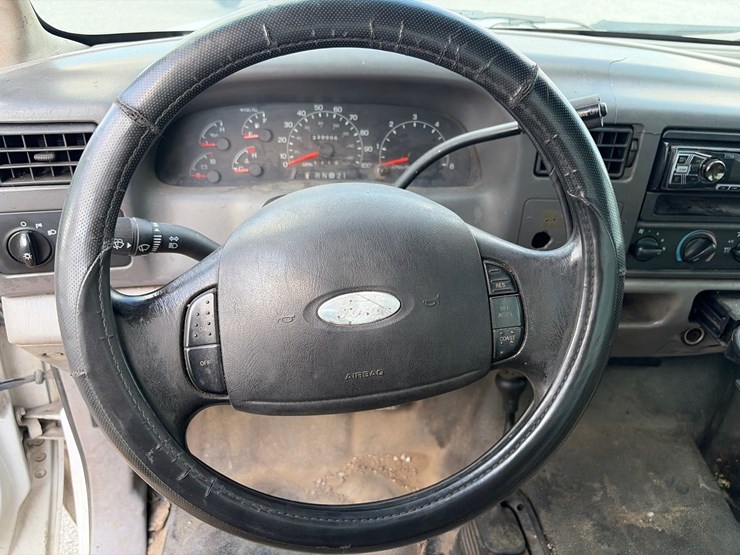 2001-ford-f250-xl-image-17