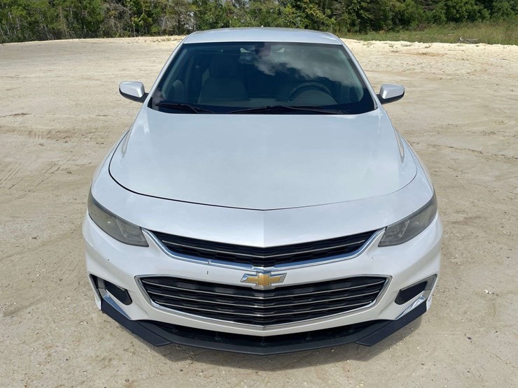 2016-chevrolet-malibu-4-door-sedan-(249,316-miles)-image-5