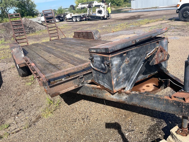 #10507-•-houle-dove-tail-trailer-(no-title)-image-3