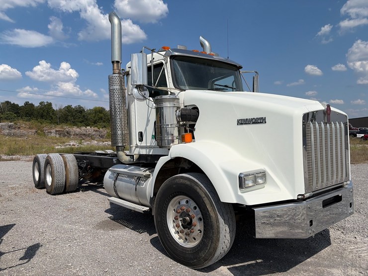 2007-kenworth-t800-image-10