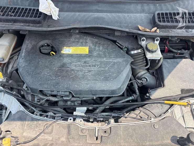 2015-ford-escape-image-17