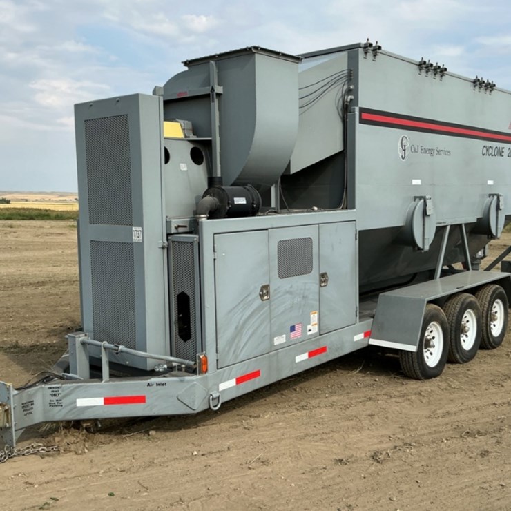 2015 JOHN DEERE 4045T
