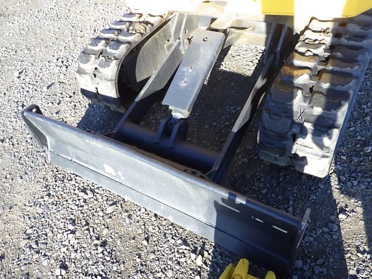 komatsu-pc28-image-9