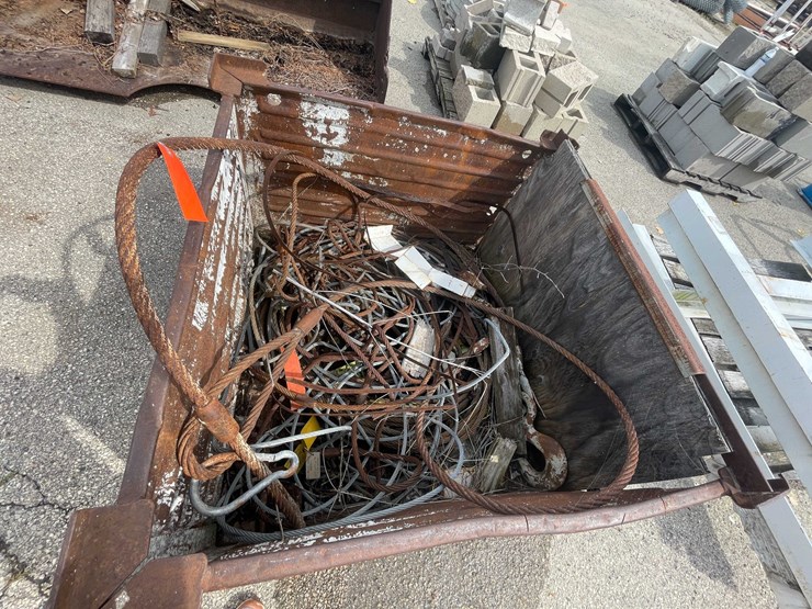 #10629-•-metal-bin-with-scrap-metal-pieces-image-7